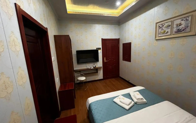 38 Home Stay