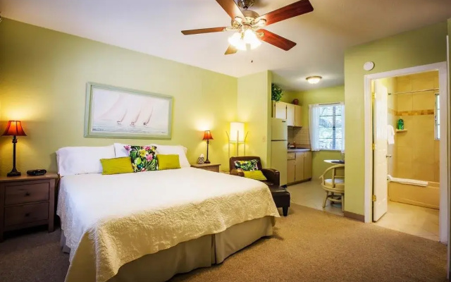 Mar Bay Motel &Suites