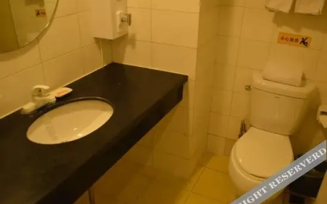 Homeinn Business Hotel (Hohhot University East Street Agricultural University)