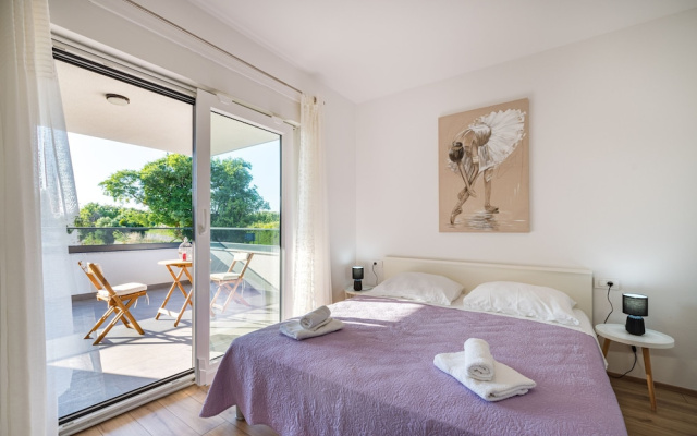 Apartment Vista Mare 1 With Heated Pool