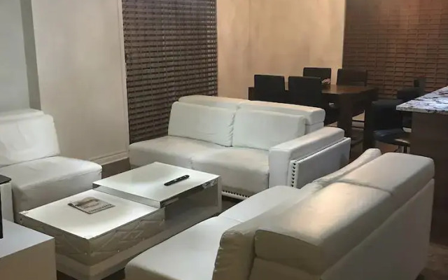Laval centre apartment