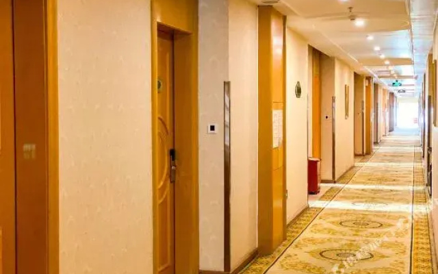 Chengdefa Hotel (Shantou Guangxia New City)