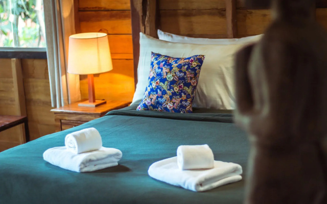 Isann Lodge