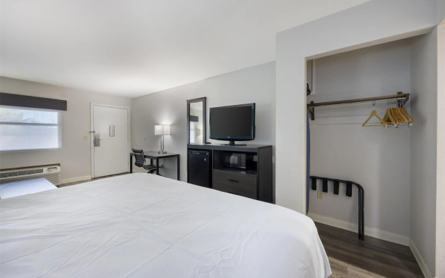 Best Western Fairwinds Inn