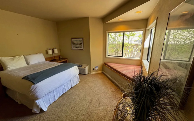 River Ridge 513ab 2 Bedroom Condo