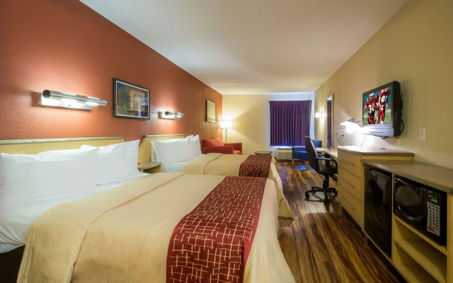 Red Roof Inn & Suites Philadelphia - Bellmawr