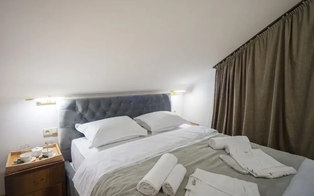 Hotel 9 rooms