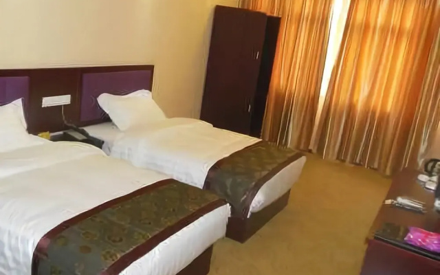 Midi Hotel