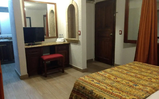 Hotel Don Quijote Plaza