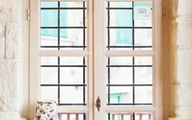 Art Deco Bed & Breakfast