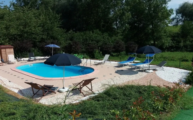 Appartamento La Barbera Shared Pool