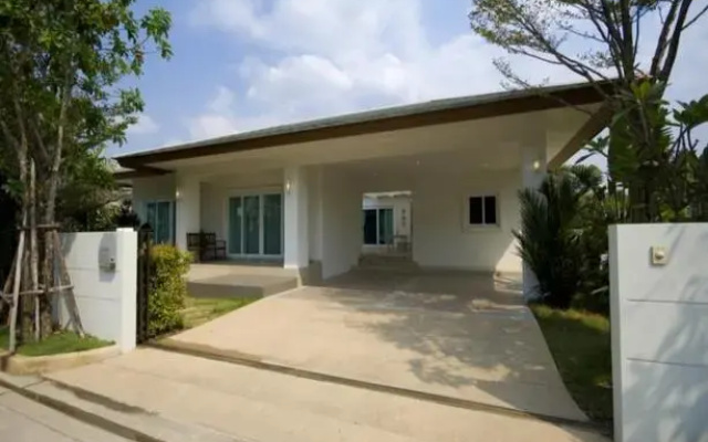 Jasmina Pool Villa at Seabreeze