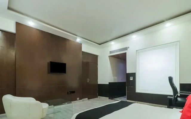 Capital O 26201 Hotel Jagrati Lords Inn