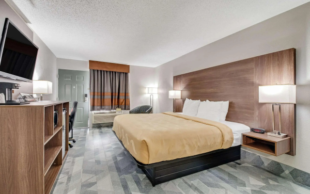 Quality Inn Dalton East