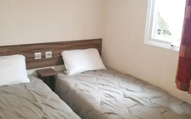 Property With 3 Bedrooms in Sérignan, With Furnished Garden