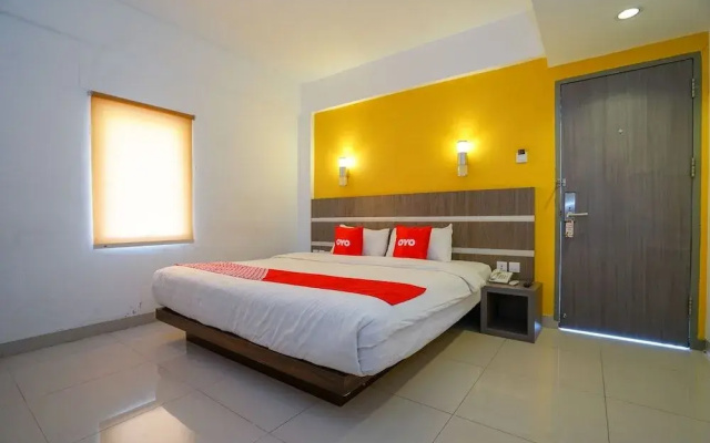 OYO 1727 Hotel 929