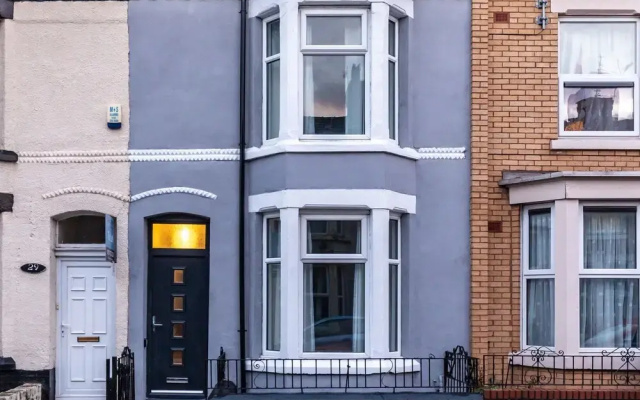 Lush Apartments 4 Bedroom House - Gilroy