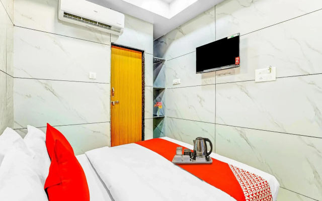 Flagship 93329 Hotel Shree Laxmi Kuber