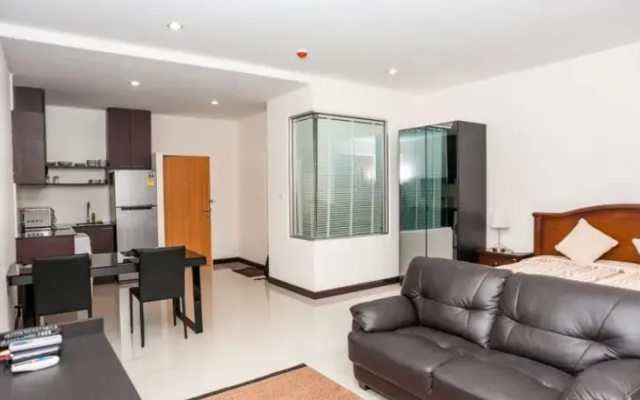 Karon Chic Studio