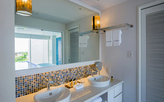 Hotel Shigira Mirage