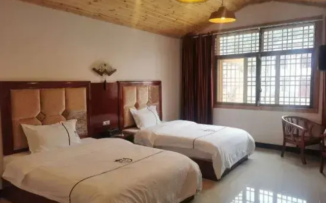 Langshan Bajiaozhai Xiao'er Farm House