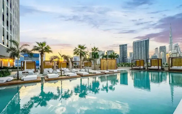 Deluxe Studio With Meydan View