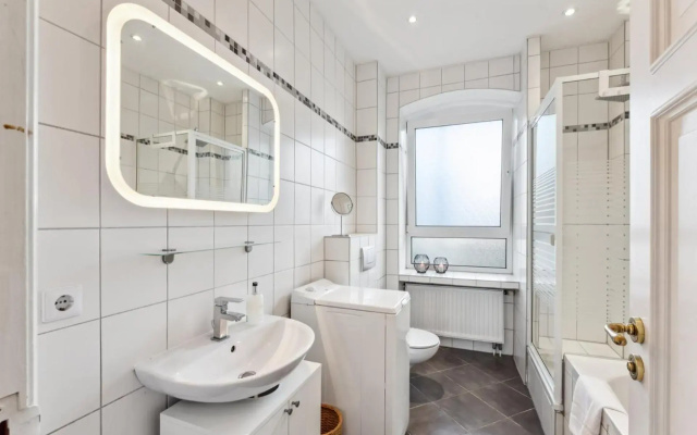 Bright 3-room apartment near Prenzlauer Berg