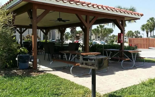 Ocean Village Club C15