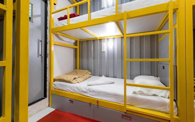 Hotel New Sky Palace Residency - Near International Airport