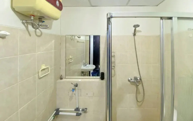 Elegant And And Spacious 1Br The Wave Kuningan Apartment