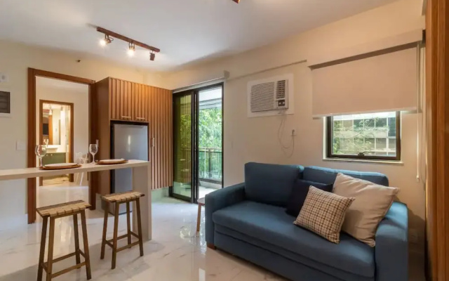 6 Minutes From Leblon Beach Gsm103