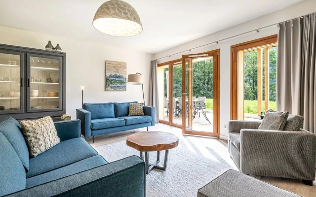 Sunny Terrace & Ski Access