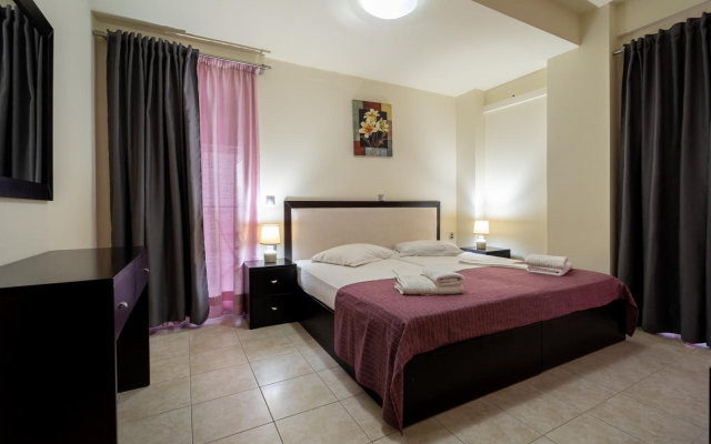 Golden Rose Suites