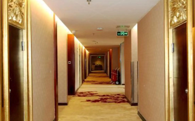 Golden Jazzy Hotel