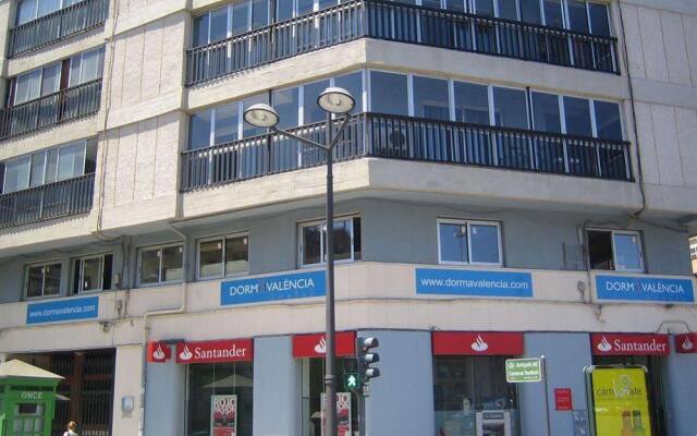 Отель Dormavalencia Hostel Испания, Валенсия - отзывы, цены и фото номеров - забронировать отель Dormavalencia Hostel онлайн вид на фасад