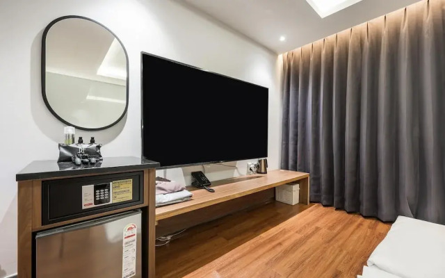 Hotel PIED Exco