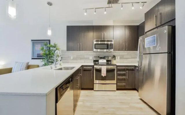 Pike's Place Lux Suites by Barsala