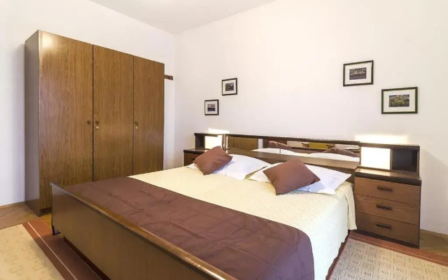 Apartments Lada 1217