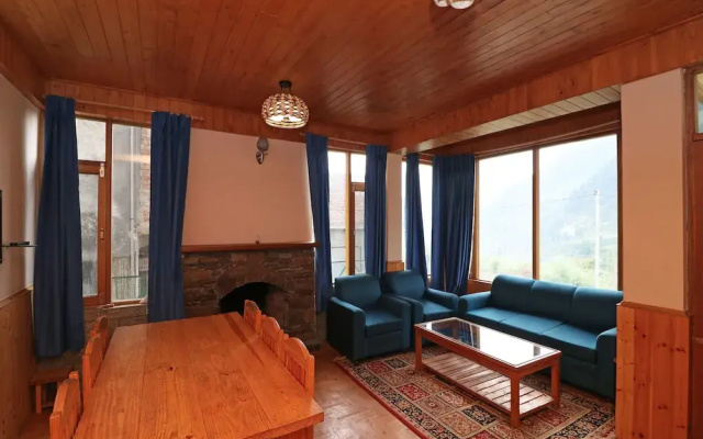 OYO 13697 Home Exotic Hill View Studio Naggar Road