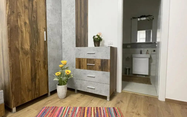 Essenza Charming Two Bedroom Apartment