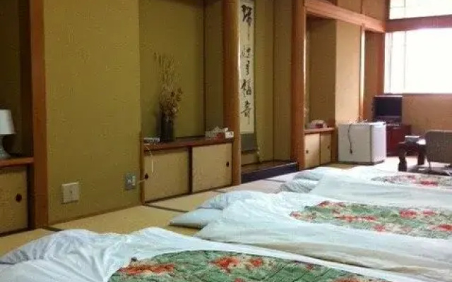 Hotel Hichifuku