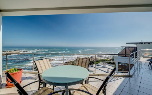Immaculate Penthouse w Views Splash Pool CBT Penthouse