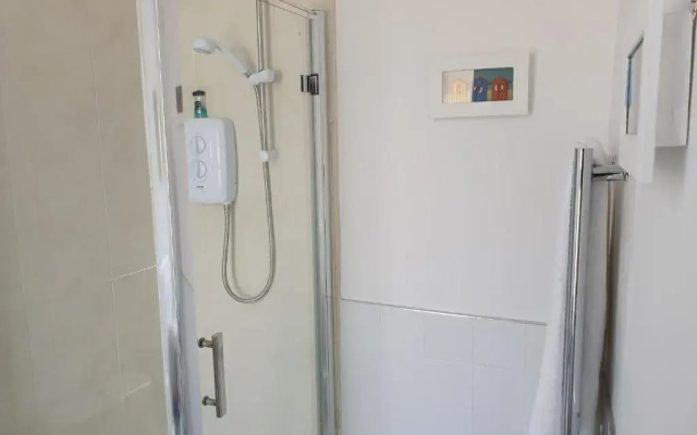 Furnished apartment for 12 guests