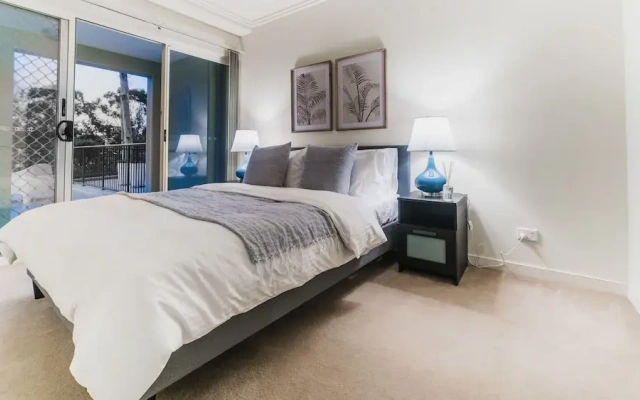 Absolute Riverfront One Bedroom Apartment