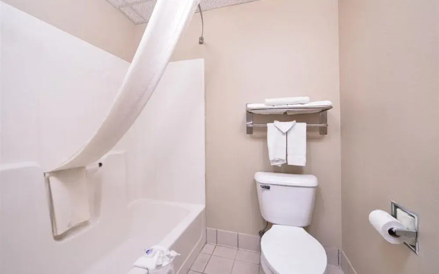 Americas Best Value Inn Geneseo