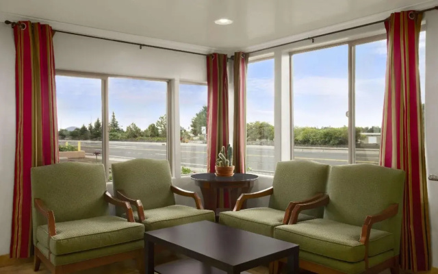 Travelodge Flagstaff East