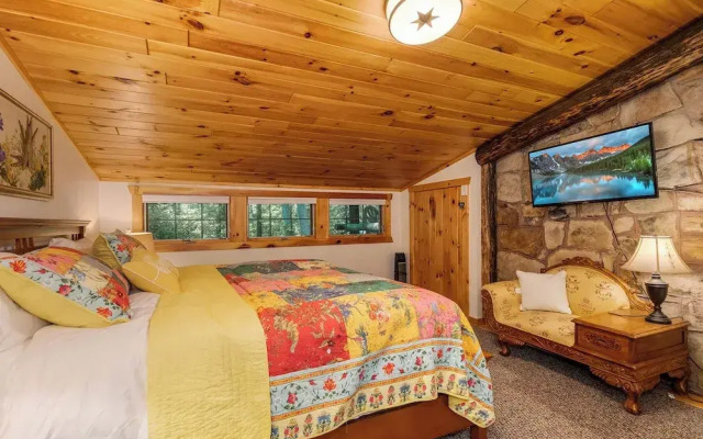 Tucked Inn by Taylor Made Deep Creek