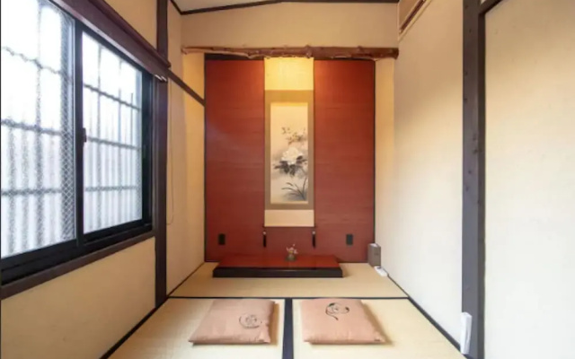 Yadoya Mibu Hakuou