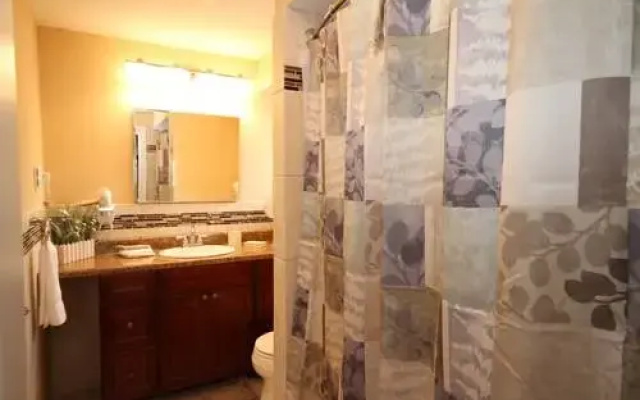 Colton Court Motor Inn