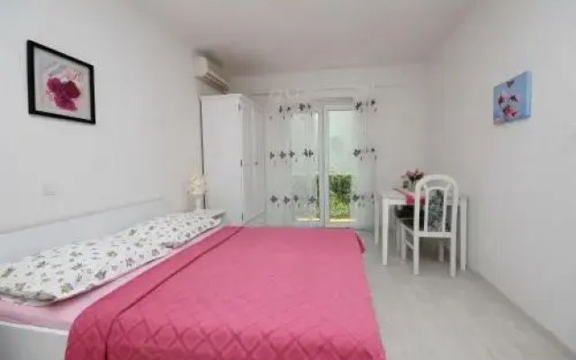 Apartments Vekic
